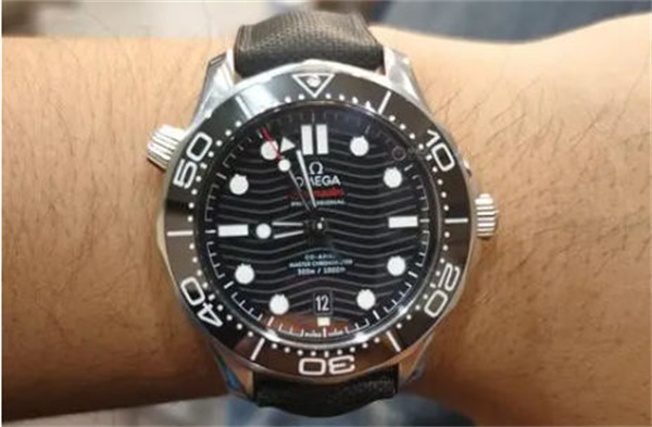 歐米茄腕表表帶太松解決技巧深度解析（圖）