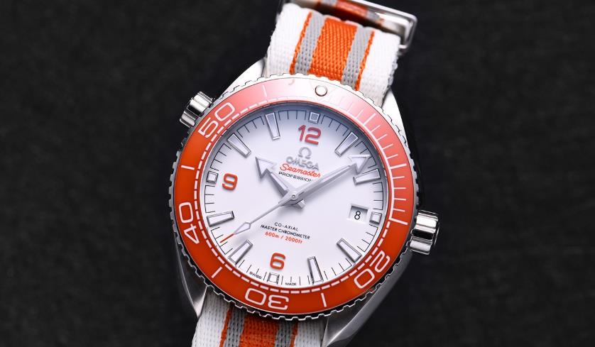 5萬出頭入手歐米茄橙圈海洋宇宙（圖）